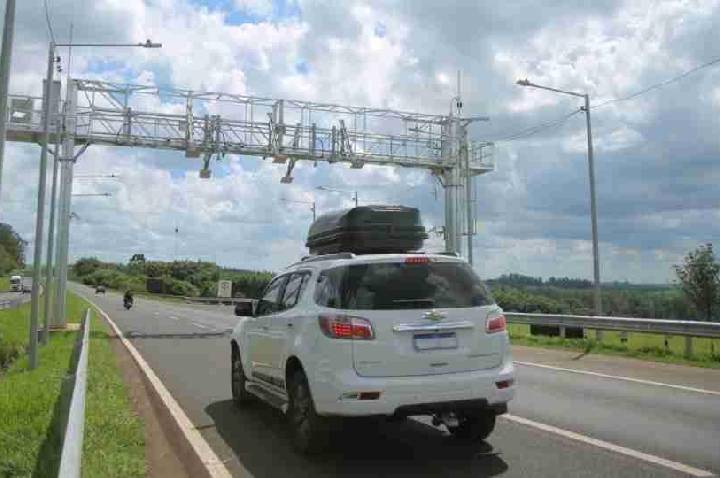 EPR Paraná alerta para golpes antes do início do pedágio eletrônico na BR 369 e 376