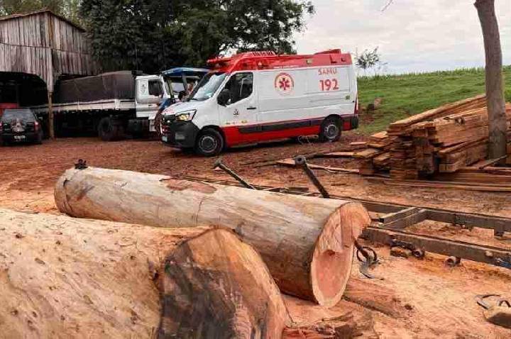 Idoso morre após trator tombar durante trabalho em propriedade rural de Missal