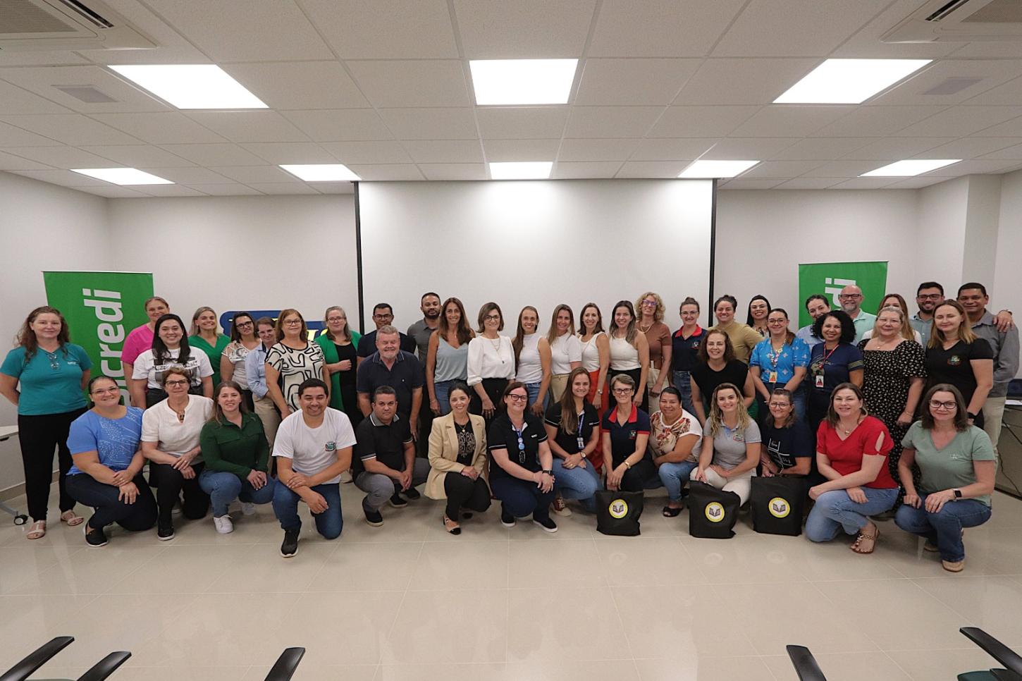 Itaipu e Lindeiros alinham detalhes do Programa Mais Ideb com representantes de municípios
