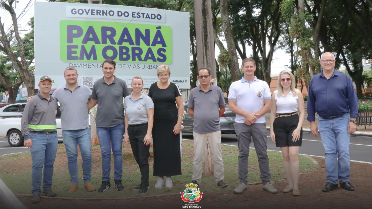 Prefeito John e Vice Simoni e autoridades comemoram execução de um dos maiores pacotes de recape asfáltico de vias urbanas