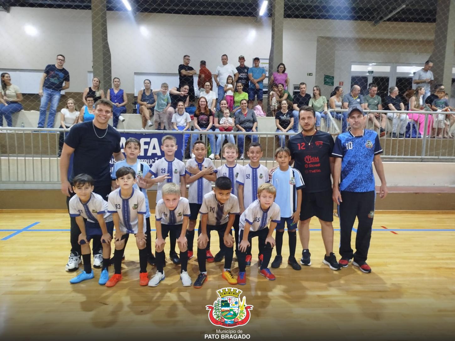 Categorias de base de Pato Bragado participam da Copa da Amizade