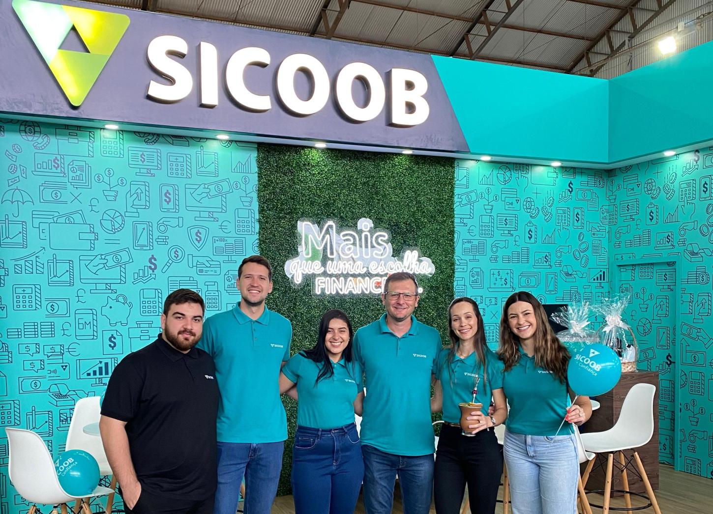 Sicoob Confiança marca presença nas festas dos municípios de Nova Santa Rosa e Maripá e reforça laços com a comunidade
