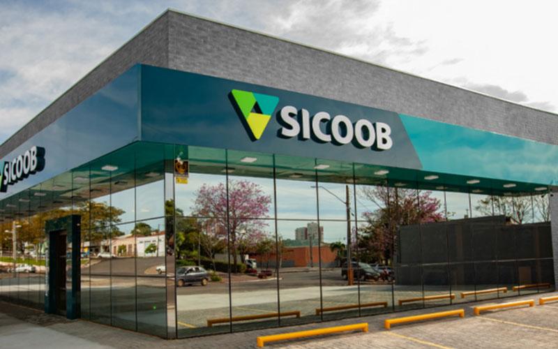 Sicoob marca presença na Agrishow e reforça compromisso com o agronegócio brasileiro