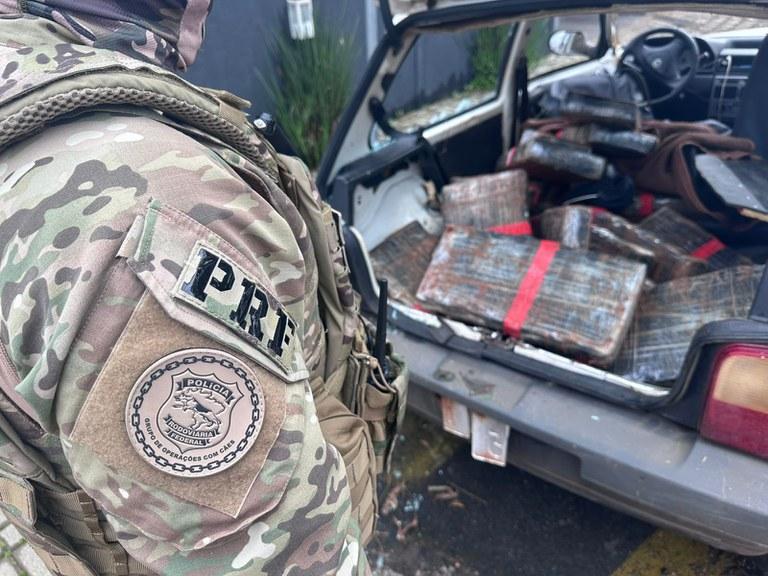 Mulher é presa pela PRF com mais de 160 quilos de maconha que saiu de Santa Helena
