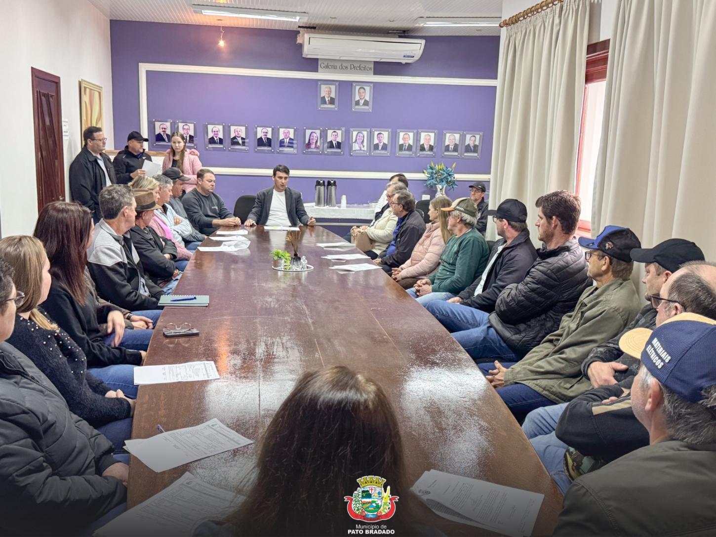 Prefeitura de Pato Bragado Entrega Subsídios para Agricultura