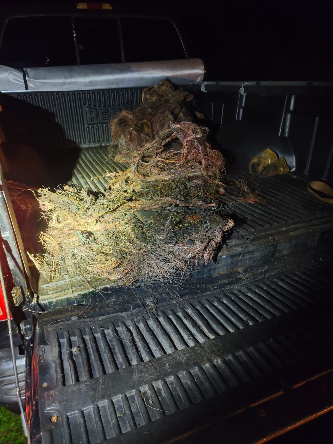 Trio é preso por queima ilegal de fios de cobre na zona rural de Toledo