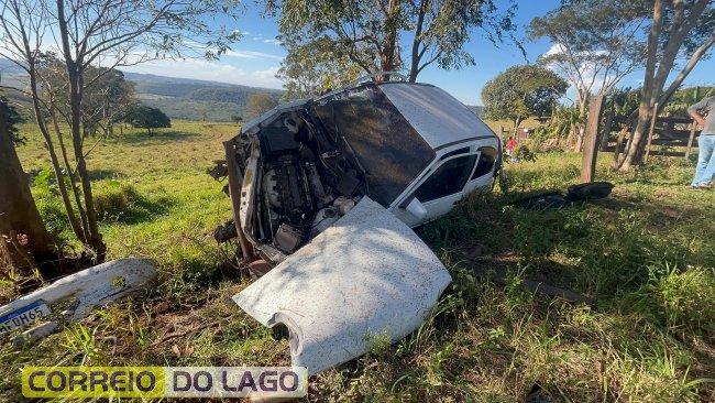 Capotamento na PR-488 deixa passageiro gravemente ferido entre Santa Helena e Diamante do Oeste