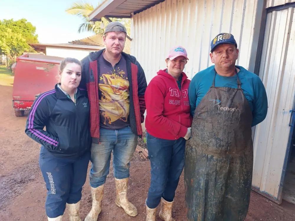 Comunidade se mobiliza para ajudar família que perdeu 32 vacas após curto-circuito no interior de Marechal