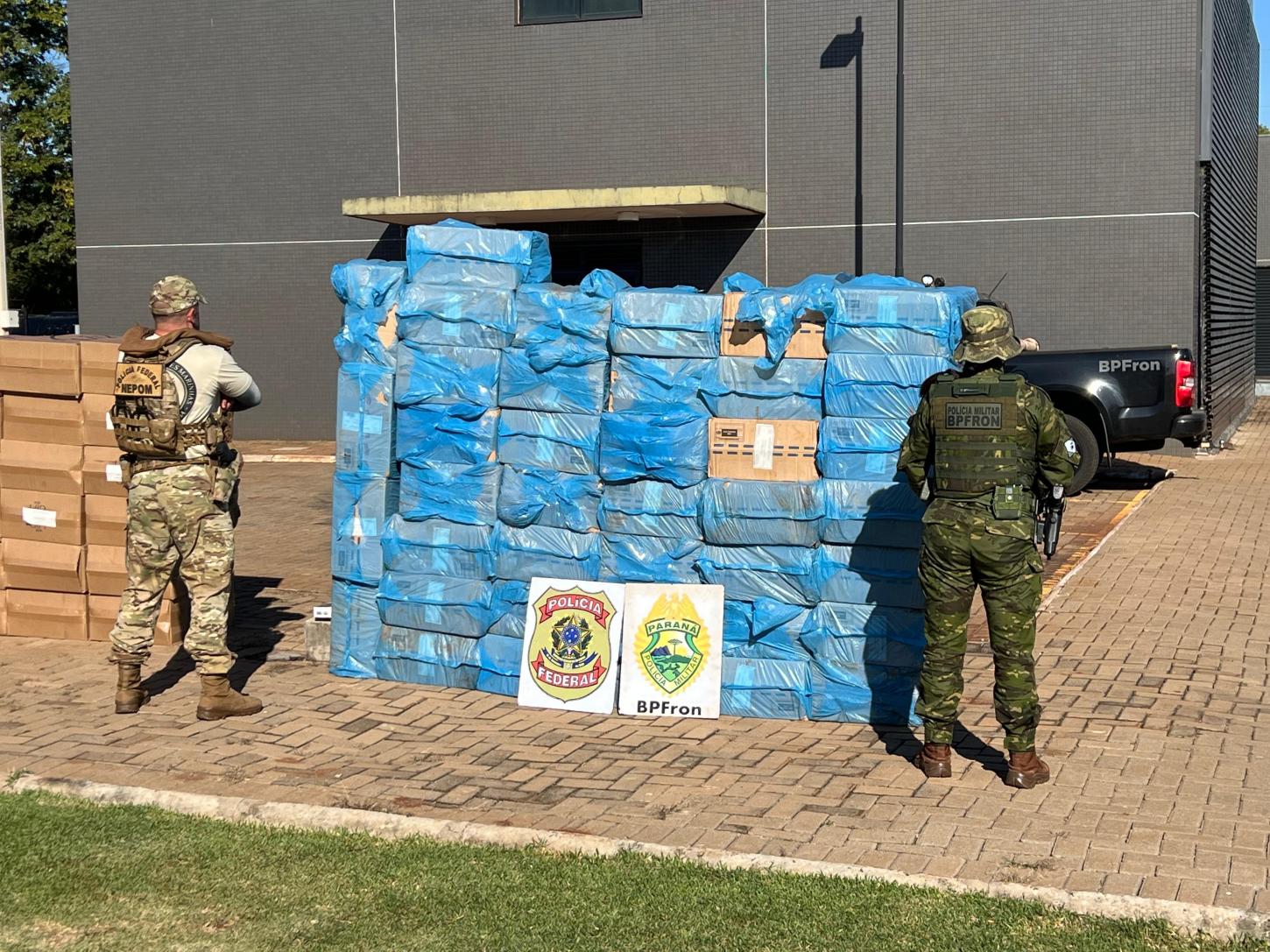 Polícia apreende caminhão e localiza depósito de cigarros na região