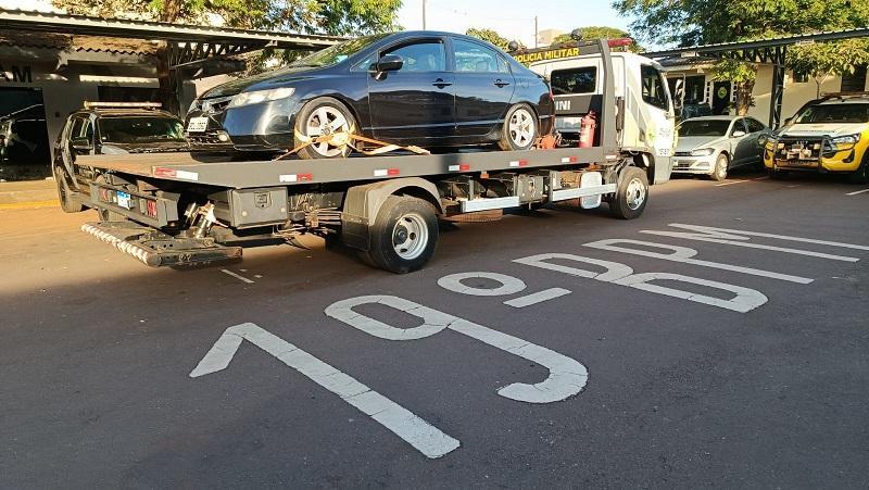 Roubo de carro termina com prisão de três pessoas e recuperação do veículo em Toledo