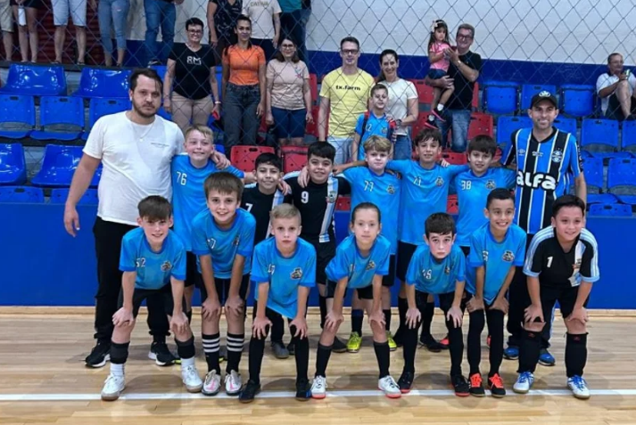 Pato Bragado Futsal chega à final da Copa Amizade em três categorias