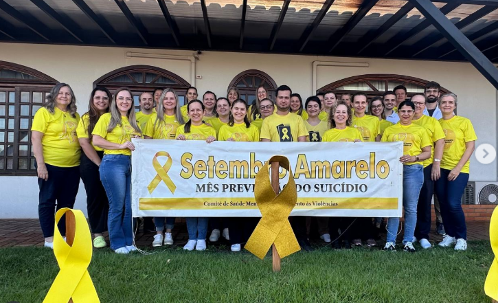 Secretaria de Saúde de Entre Rios do Oeste realiza pedágio solidário em alusão ao Setembro Amarelo, mês dedicado à prevenção ao suicídio.