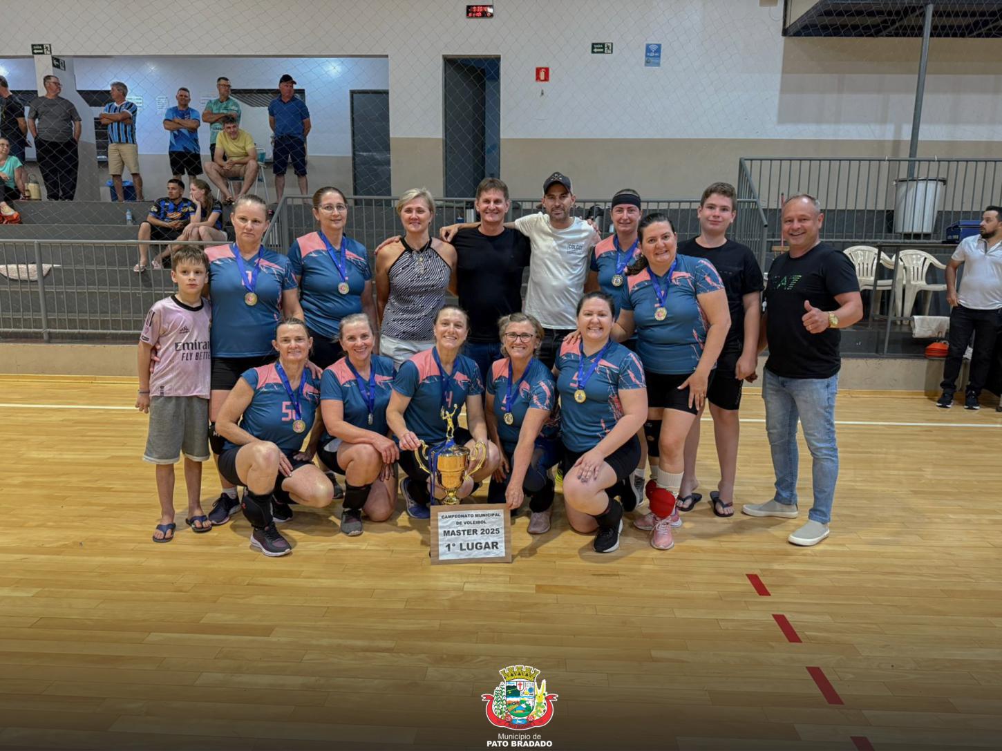 Poderosas do Vôlei são campeãs do Municipal Master em Pato Bragado