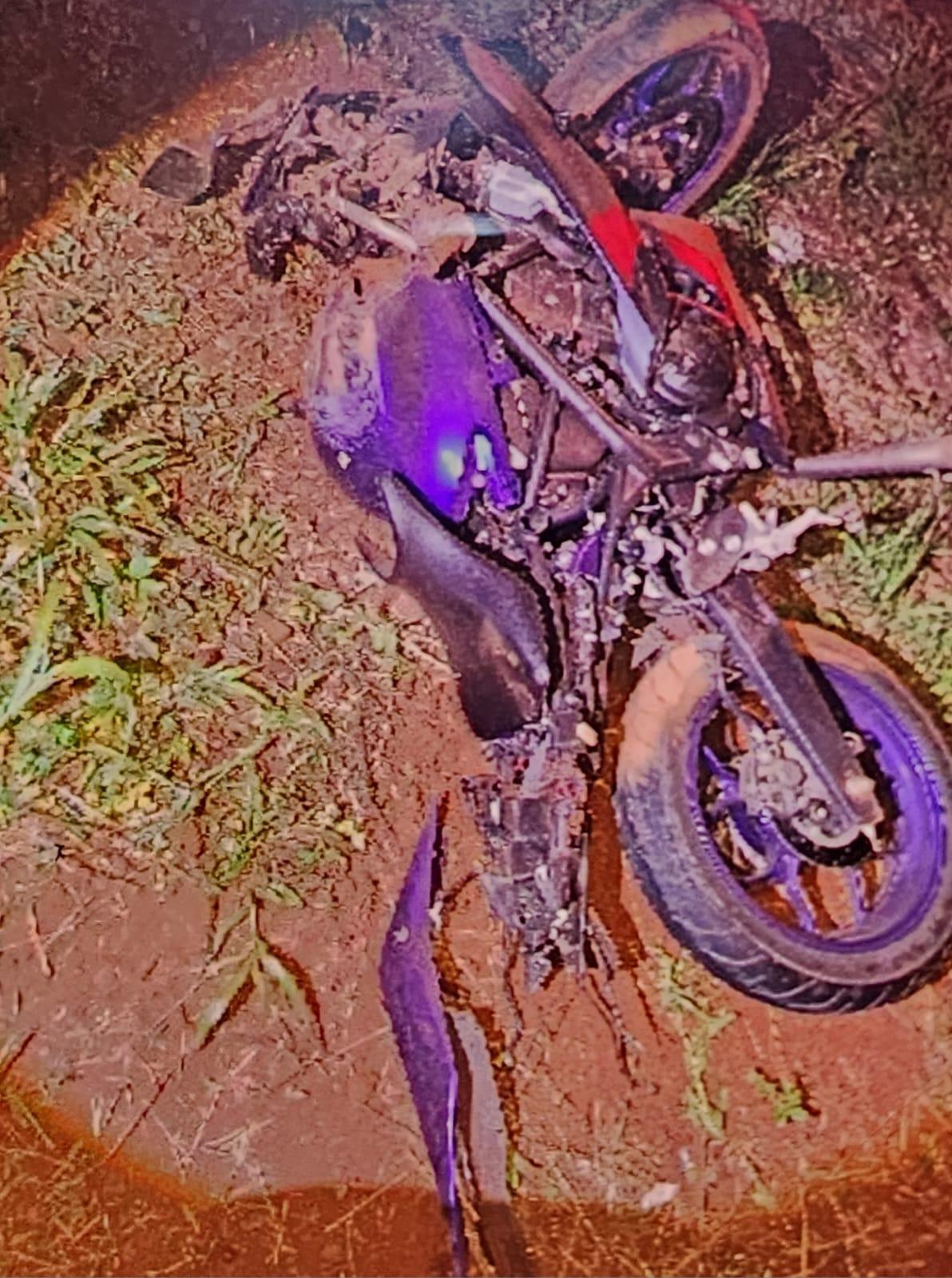 Acidente de moto na PR 495, em Santa Helena envolve ao menos duas vítimas