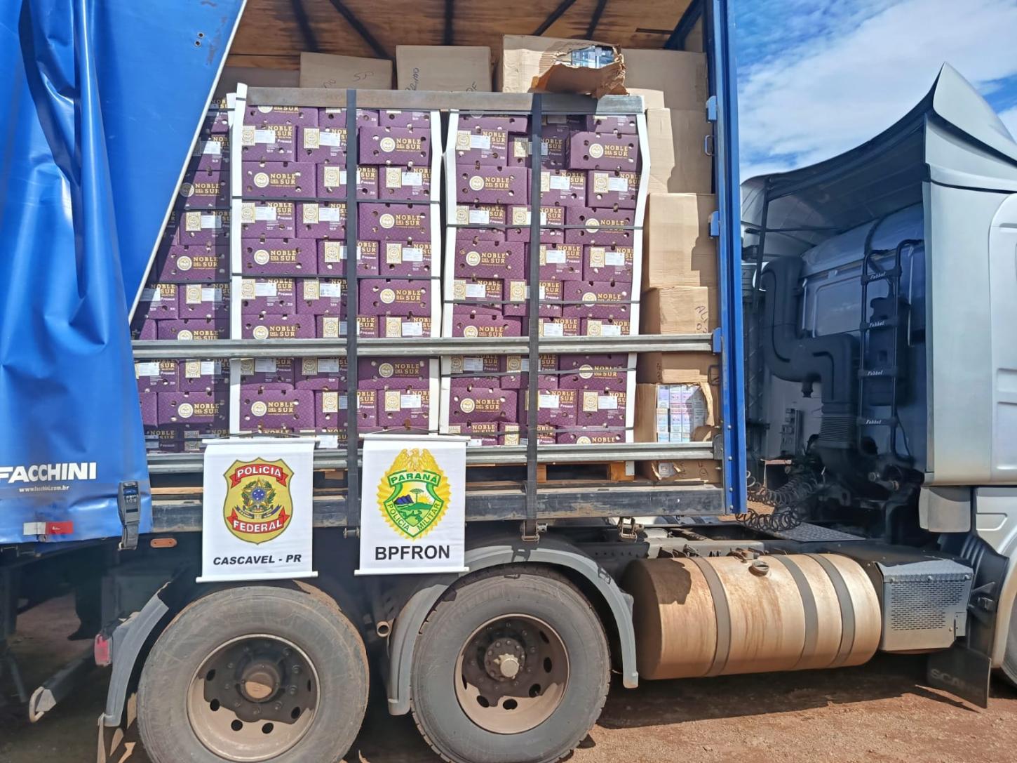 BPFron apreende contrabandista com carga milionária de cigarros eletrônicos em cascavel