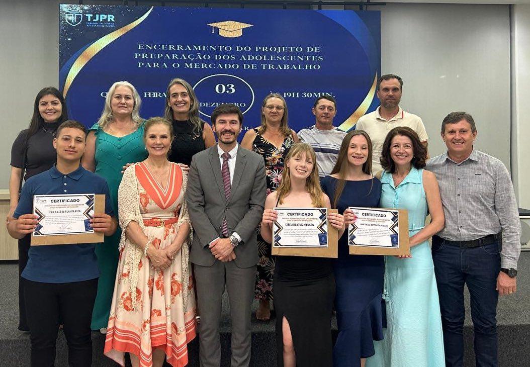 Entre Rios do Oeste participa da formatura do projeto “Preparação dos Adolescentes para o Mercado de Trabalho”.