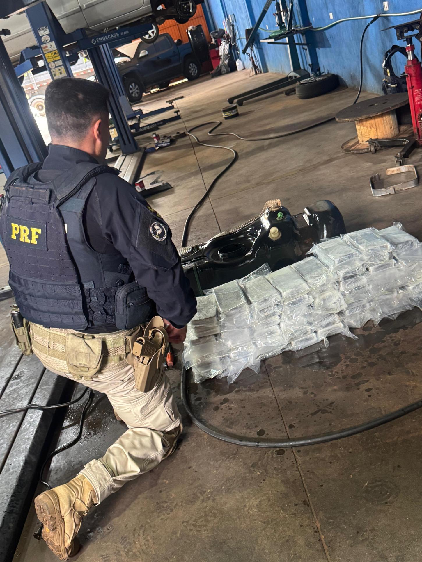 PRF apreende mais de 50 quilos de cocaína em Palotina