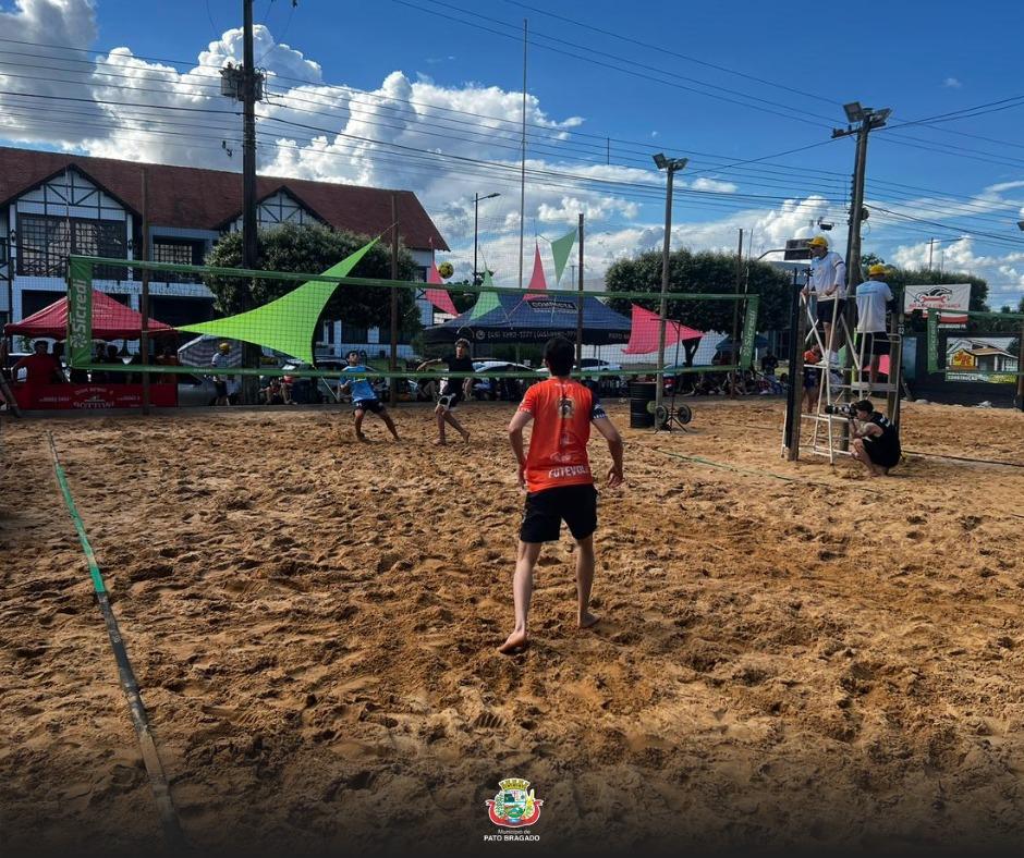 Pato Bragado inicia competições do Verão Maior Paraná Costa Oeste com grande público