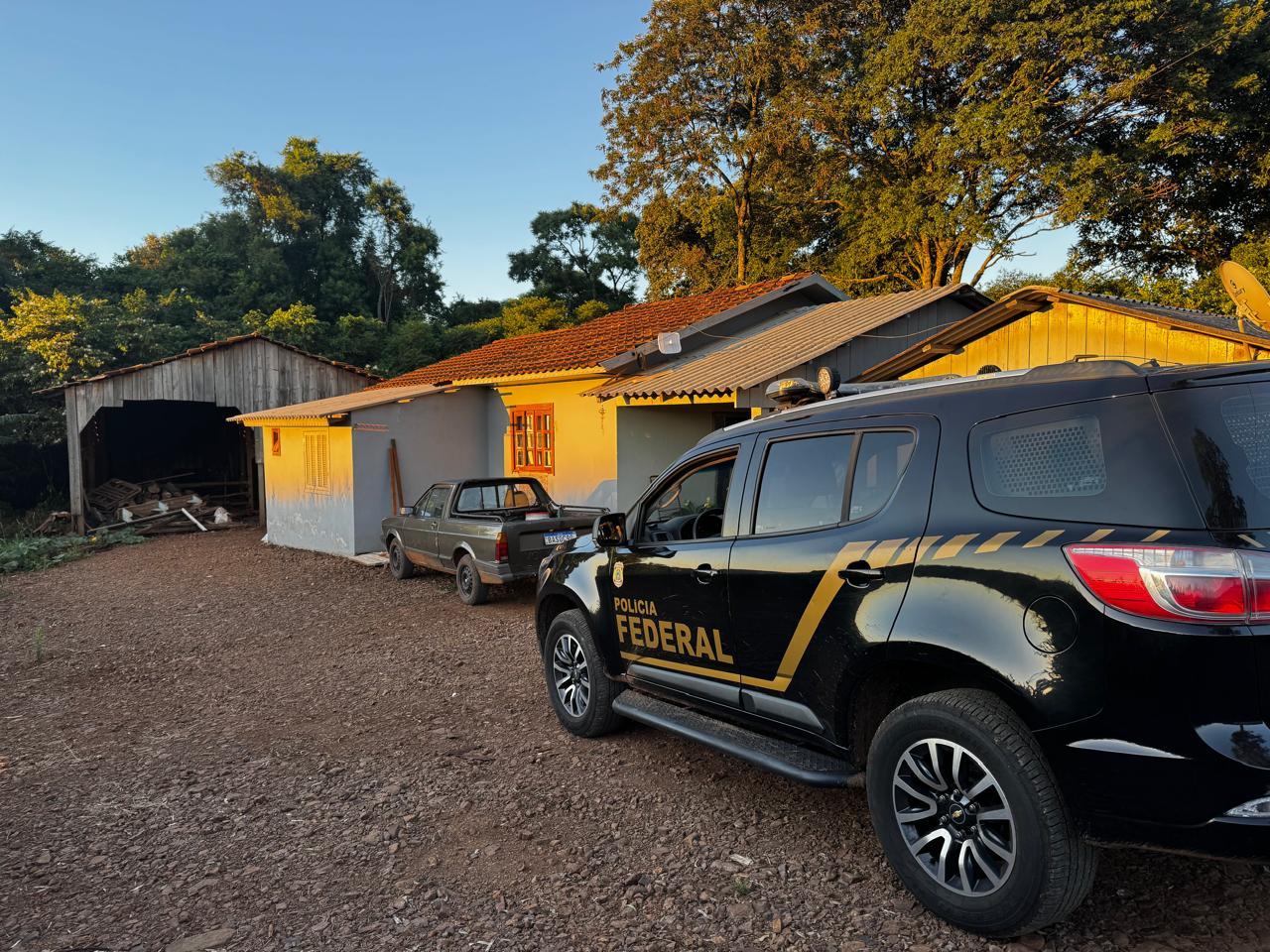 PF deflagra operação de combate aos crimes ambientais e tráfico na região oeste do Paraná e Santa Catarina