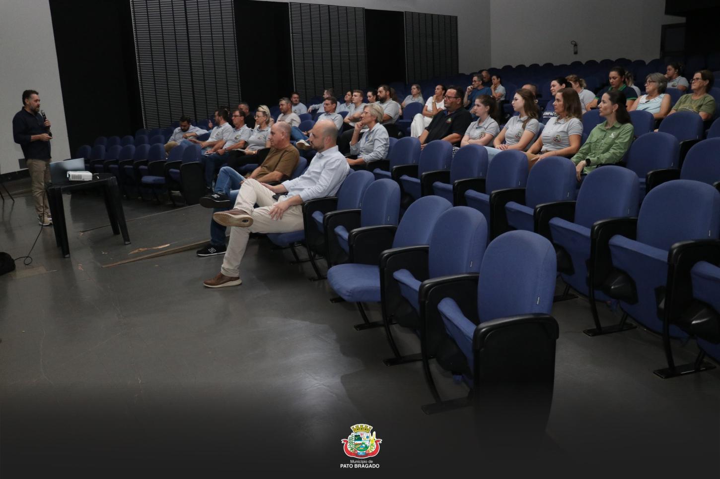 Projeto de revitalização da Avenida Continental é apresentado em audiência pública em Pato Bragado