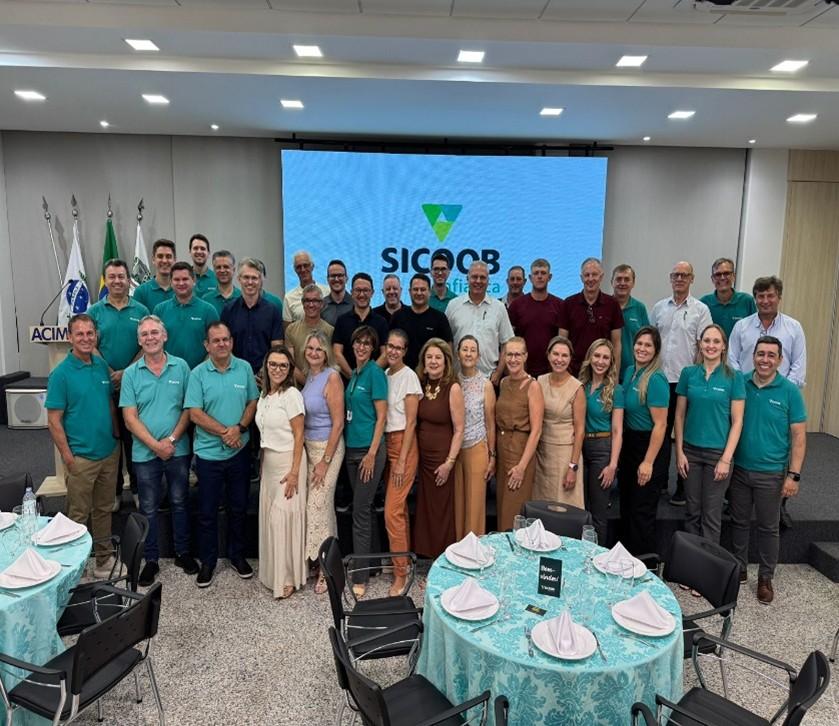 Sicoob Confiança empossa delegados do Paraná e reforça governança democrática para o mandato 2026–2028