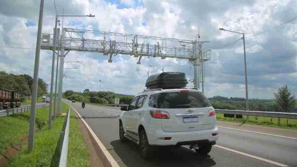 EPR Paraná alerta para golpes antes do início do pedágio eletrônico na BR 369 e 376