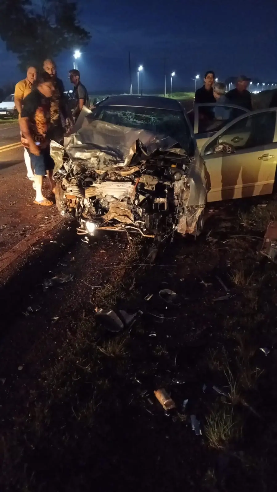 Grave acidente deixa vítimas presas nas ferragens entre Pato Bragado e Entre Rios do Oeste
